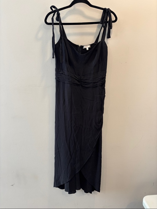 WAYF Malibu Faux Wrap Midi Dress - Picture 5 of 7